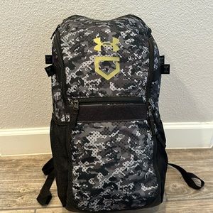 Under Armour Utility Printed Bat Pack- baseball/softball (gently used)